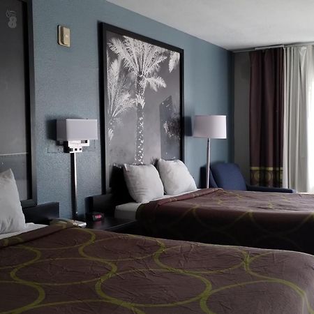 Super 8 Motel By Wyndham Near Fort Lauderdale Arpt Dania Beach Exterior foto